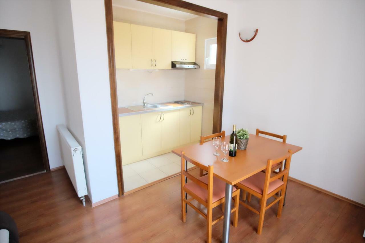 Apartmani Svemir ドラゲ エクステリア 写真