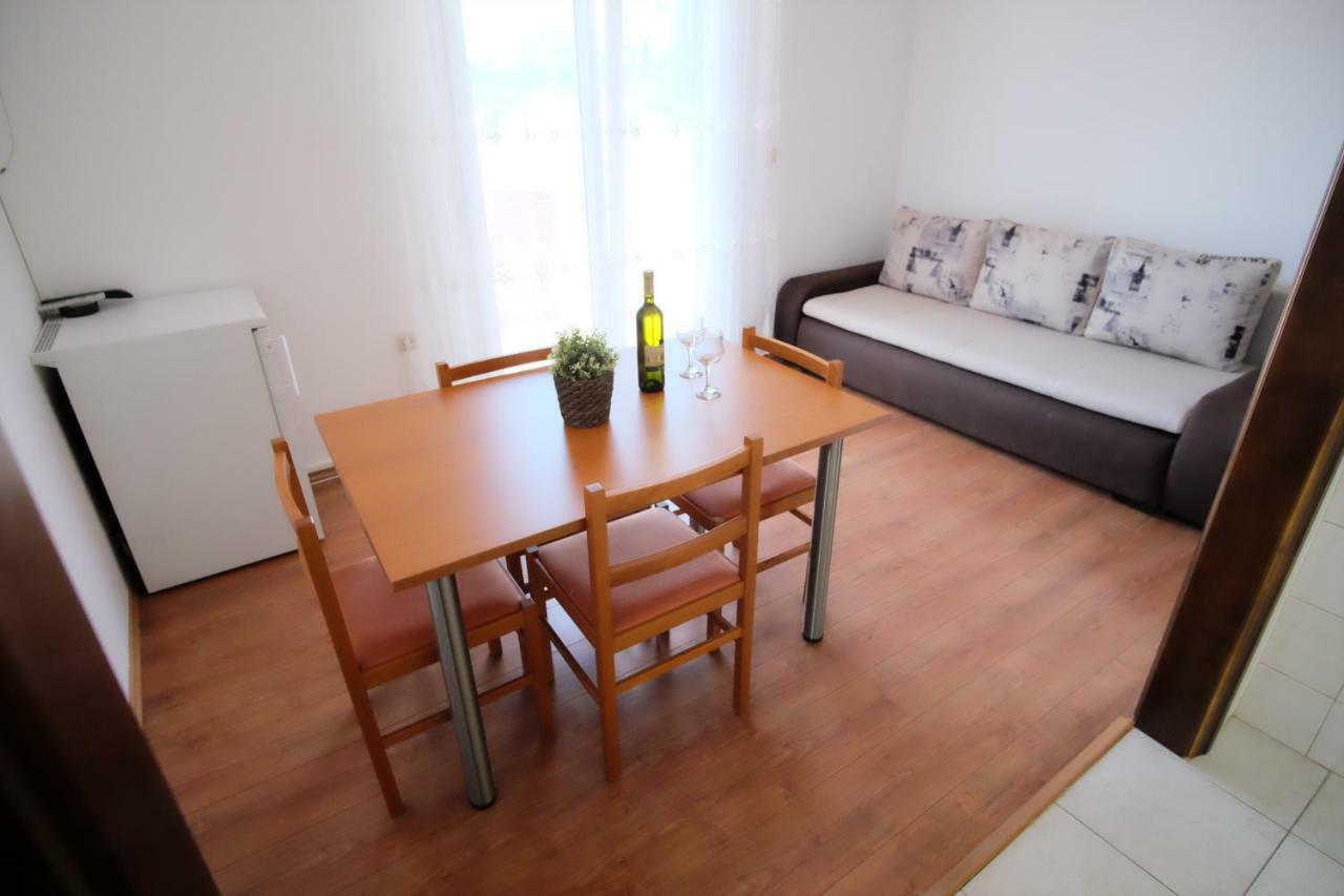Apartmani Svemir ドラゲ エクステリア 写真