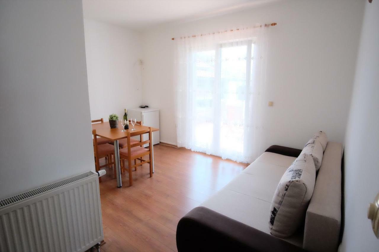 Apartmani Svemir ドラゲ エクステリア 写真
