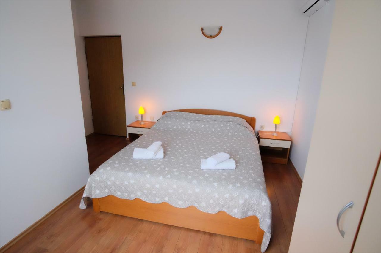 Apartmani Svemir ドラゲ エクステリア 写真
